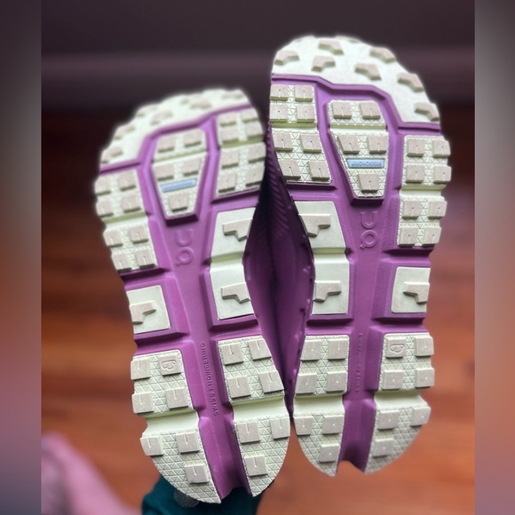 Cloudultra 2 | On Cloud | Womens 7.5 | Trail shoes - Picture 4 of 4